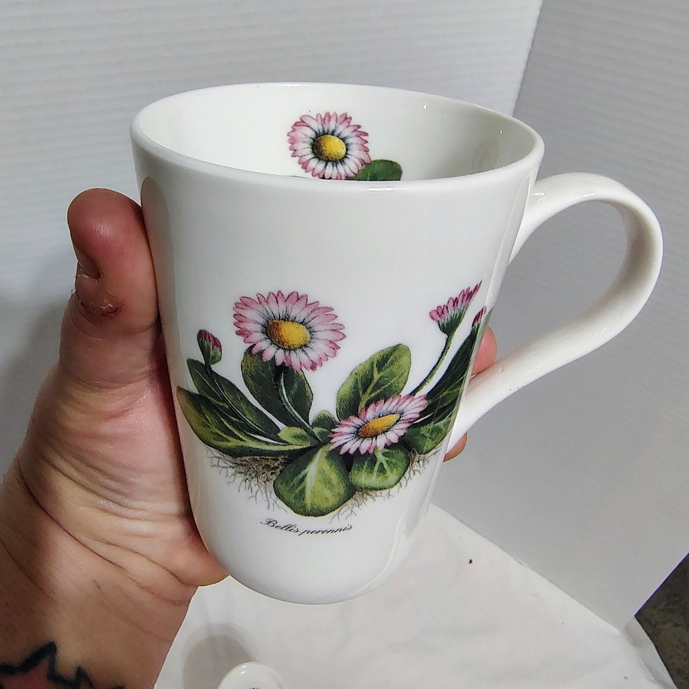 Royal Victorian Staffordshire England Botanical Flower Mugs Fine Bone China - Picture 11 of 13